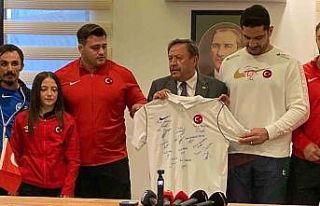 Şampiyon güreşçilerin sıradaki hedefi 2024 Paris...