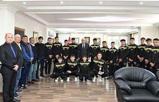 Şampiyonlardan Başkan Pekmezci’ye ziyaret