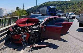 Samsun’da 4 aracın karıştığı zincirleme kaza:...