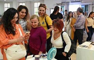“Sanata Dönüşen Motifler" projesi çini...