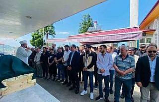 Seçim zaferini kutlamak isterken tutukluk yapan silahı...