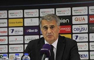 Şenol Güneş: "Oyuncularımla gurur duyuyorum"