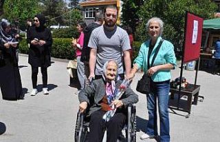 Sevim teyze 86 yıllık ömrüne bir seçime daha...