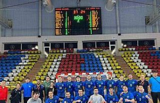 Seyhan Belediyespor hentbolda Süper Lige koşuyor