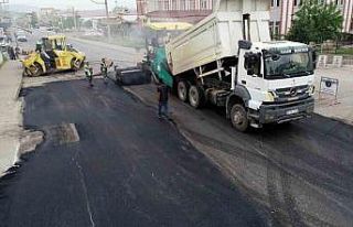 Siirt Belediyesi kent genelinde 40 bin ton asfalt...