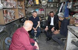 Siirt Valisi Hacıbektaşoğlu, esnaf ve vatandaşların...