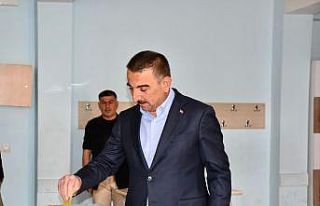 Siirt Valisi Hacıbektaşoğlu oyunu kullandı