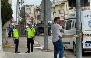 Silahlı, bıçaklı, sopalı kavga kamerada: 4 yaralı