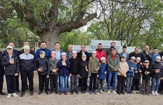 Simav’da geleneksel çevre hatminde 30 hafız görev...