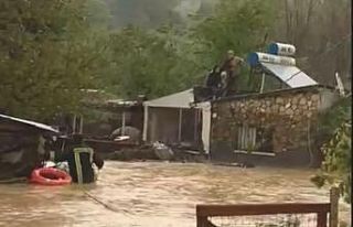 Simav’da selde 67 evi ve bir besihaneyi su bastı,...