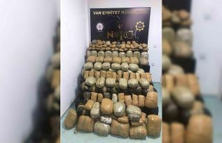 Sınırda 340 kilo esrar ele geçirildi