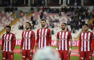 Sivasspor’da 38 günlük galibiyet hasreti sona...