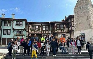 Sivrihisar turist akınına uğruyor