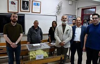 Siyasete yeniden dönen ünlü oyuncu Manisa’da...