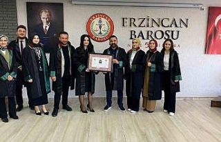 Stajyer avukatlar ruhsatnamelerini aldılar