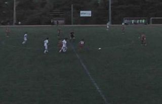 Stat ışıkları yanmayınca maç karanlıkta oynandı