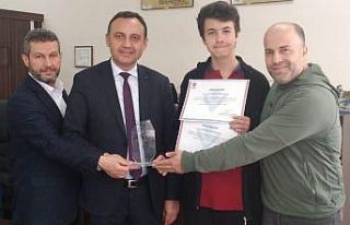 Tarihi oyunlaştırıp TÜBİTAK bölge ikincisi oldu