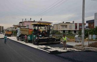 Tarsus’ta yol yapım çalışmaları sürüyor