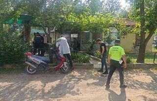 Tartıştığı emekli doktoru başından vurdu