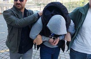 Tartıştığı kız arkadaşını silahla yaralayan...