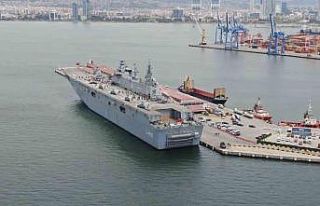 TCG Anadolu’nun ilk ziyaretçileri gurur yaşadı