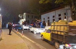 Tekirdağ sokakları korna sesleriyle yankılandı