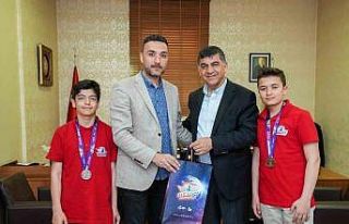 Teknofest ikincileri Başkan Fadıloğlu’nu ziyaret...