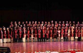 Tıbbiyelilerin mezuniyet coşkusu