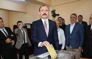 Ticaret Bakanı Muş: “Türkiye’nin 2023-2028...