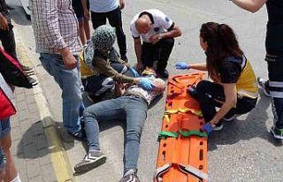 Ticari aracın çarptığı motosiklet sürücüsü...