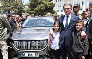 Togg, Van’da vatandaşların beğenisine sunuldu