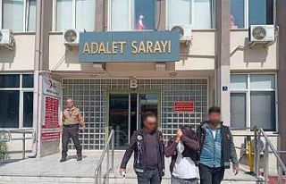 Torbacı sevgililer narkotikten kaçamadı