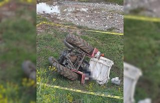 Traktörün altında kalan sürücü hayatını kaybetti