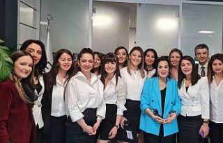 Türkan Şoray anneler günü söyleşisinde MBA Okulları...