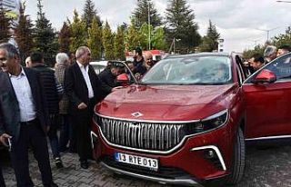 Türkiye’nin yerli ve milli aracı Togg Ahlatlılarla...