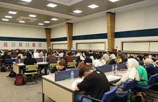 Ücretsiz deneme sınavına binlerce öğrenci katıldı