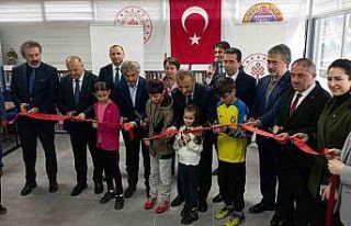 Ünye’de AVM Halk Kütüphanesi hizmete açıldı