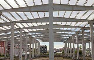 Van’ın ilk kapalı semt pazarlarının inşaatları...