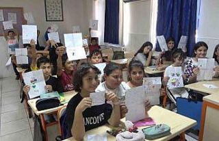 Vanlı öğrencilerden, depremzede öğrencilere duygulandıran...