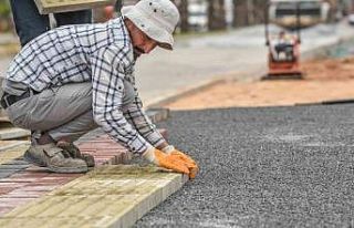 Varsak’a 10 bin metrekare kaldırım