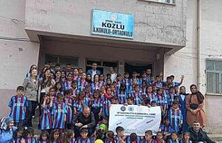 Vefakar öğretmenlerden Of’tan, Gercüş’e eğitim...