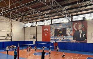 Voleybol küçükler grup müsabakaları Sinop’ta...