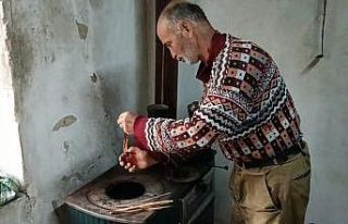 Yaza sayılı günler kala sobalar yeniden ateşlendi