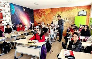 Yeni yardımcı kaynaklar öğrencilere ulaştırıldı