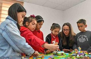 Yenişehir Belediyesi minik bilim kahramanlarını...