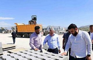 Yeşilyurt’ta hasar gören yollar baştan aşağıya...