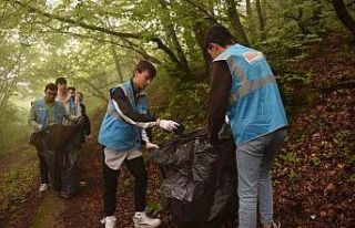 Yıldırım’da gençler doğa için yürüdü
