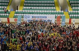 Yıldırım’da Gençlik Oyunları’nda görkemli...