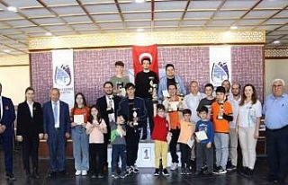 Yunusemre’de satranç şöleni sona erdi