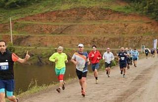 Yüzlerce sporcunun katıldığı ultra trail koşusunda...